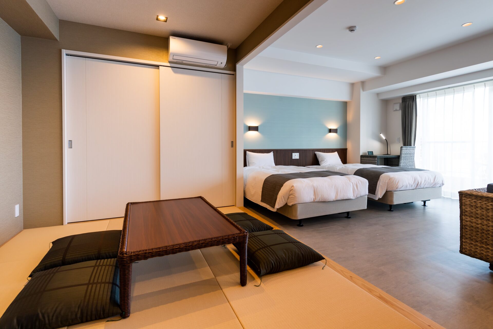 Japanese-style room & living room